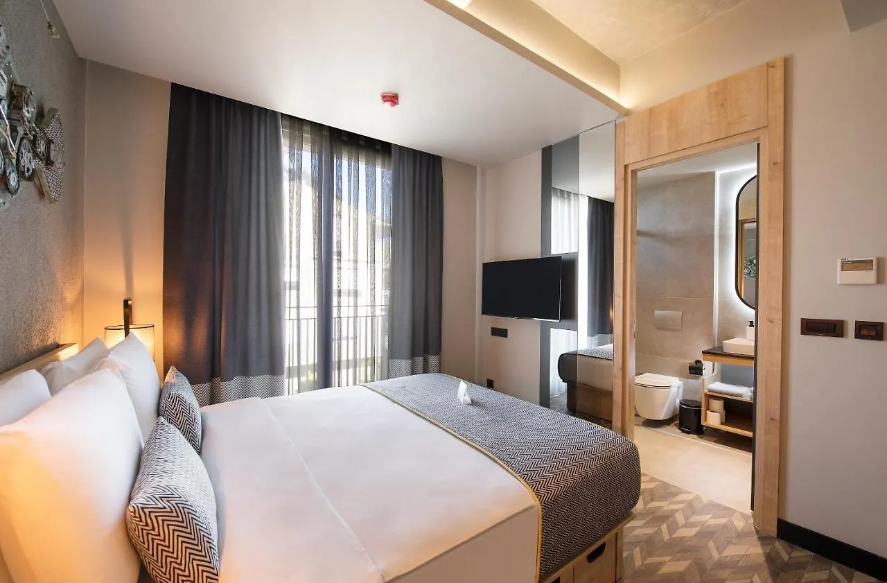 Trend Suites Cycle Antalia 0*,